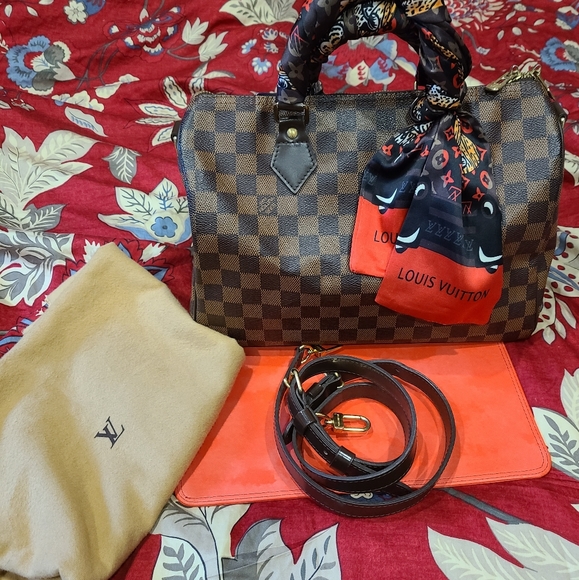 Sold - Picture 1 of 16